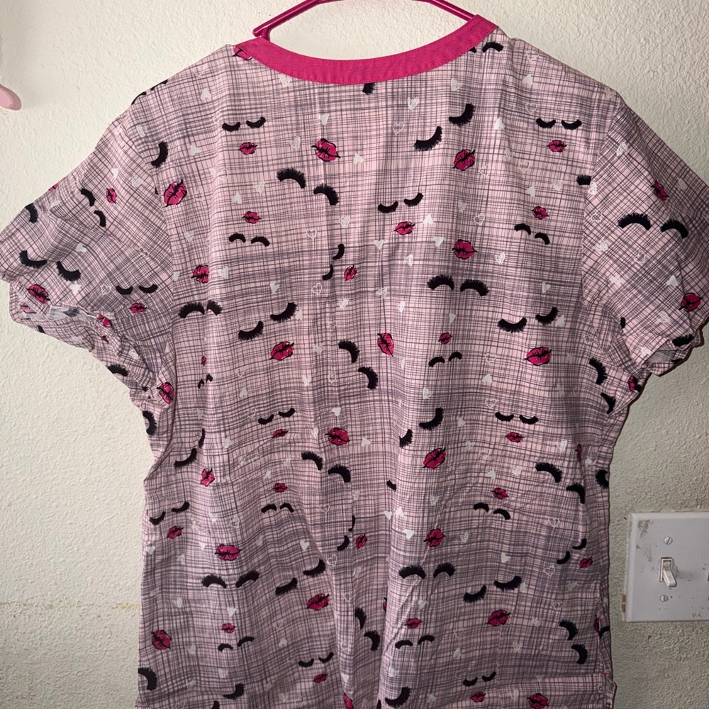 Women's lash Patterned scrub - Picture 6 of 6